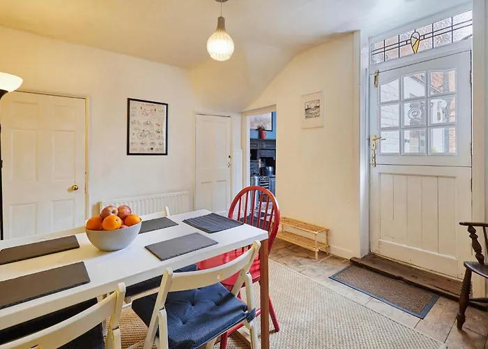 Host & Stay - Clarence Place
