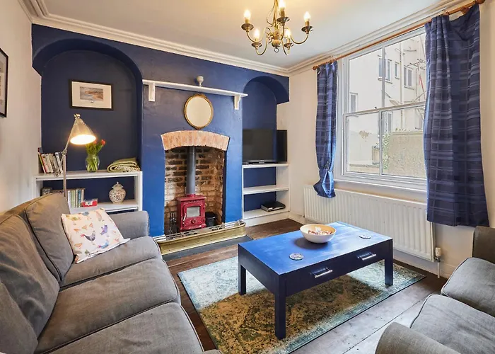 Host & Stay - Clarence Place