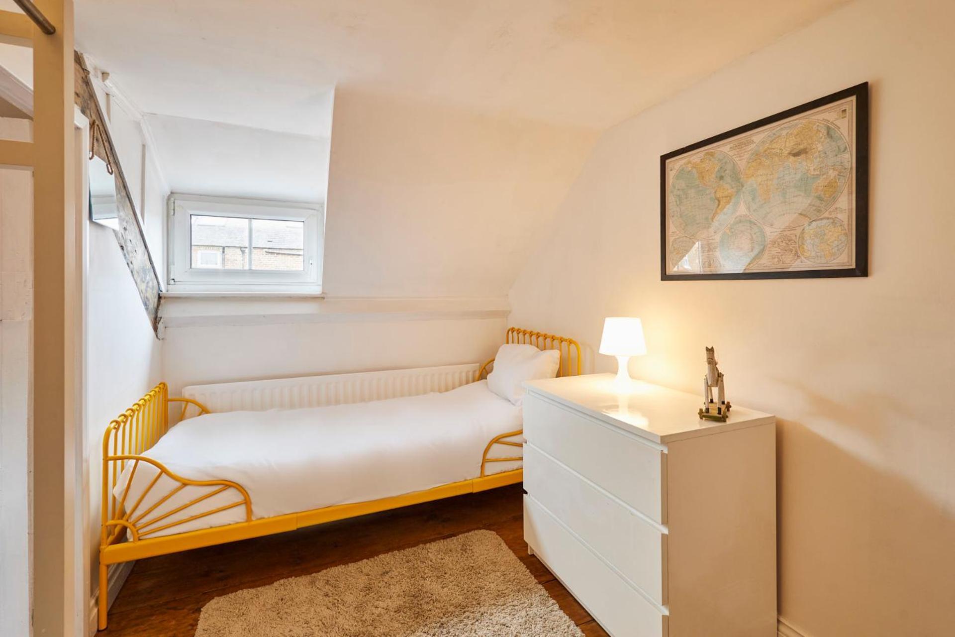 Host & - Clarence Place